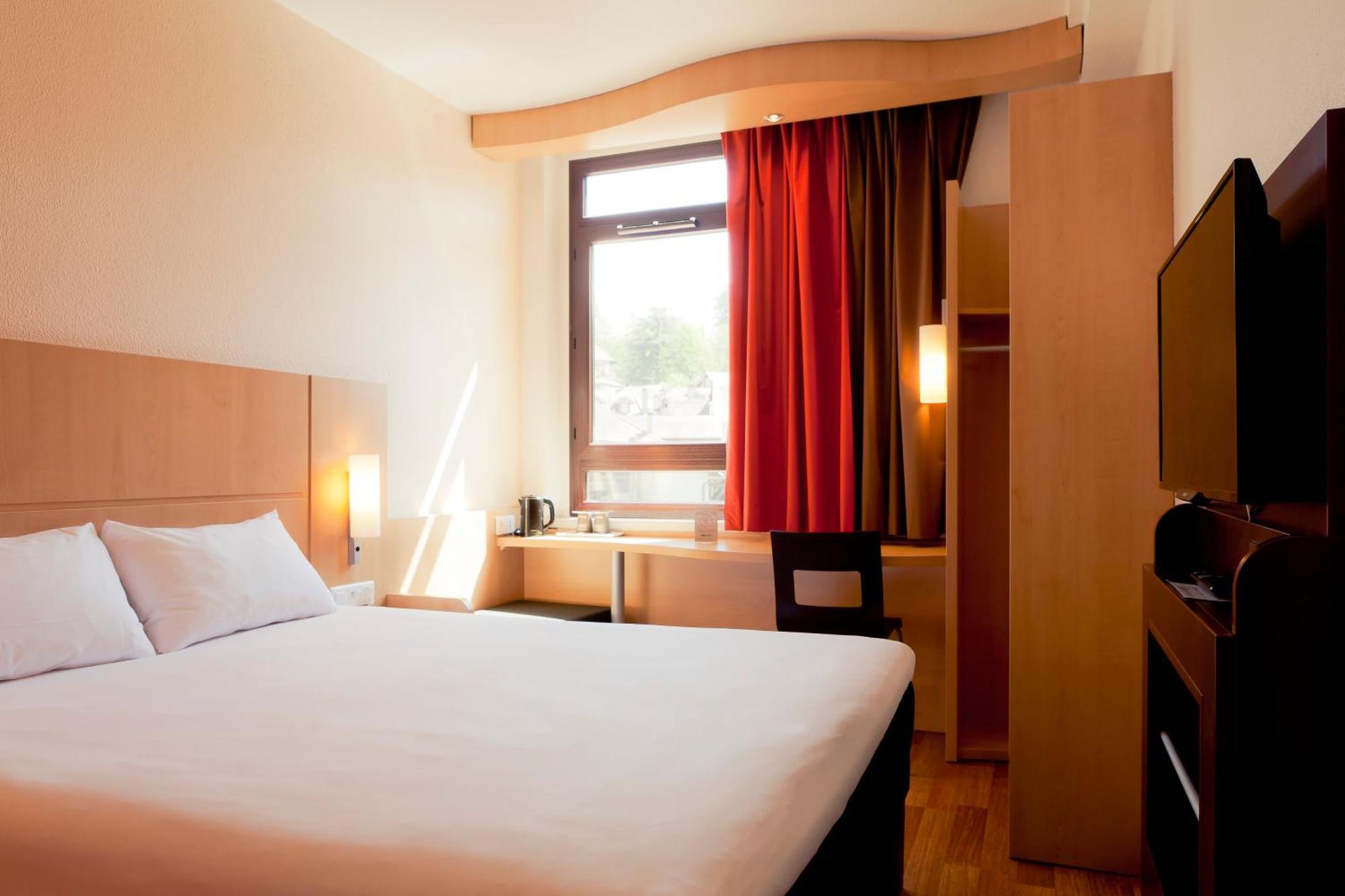 Ibis Annecy Centre Vieille Ville Kültér fotó
