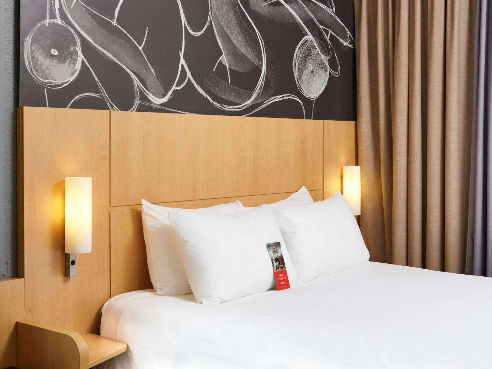 Ibis Annecy Centre Vieille Ville Kültér fotó